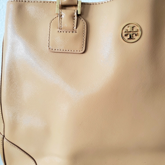 $500 Tory Burch Robinson Glossy Tan Brown Large Satchel Tote bag - Picture 2 of 15